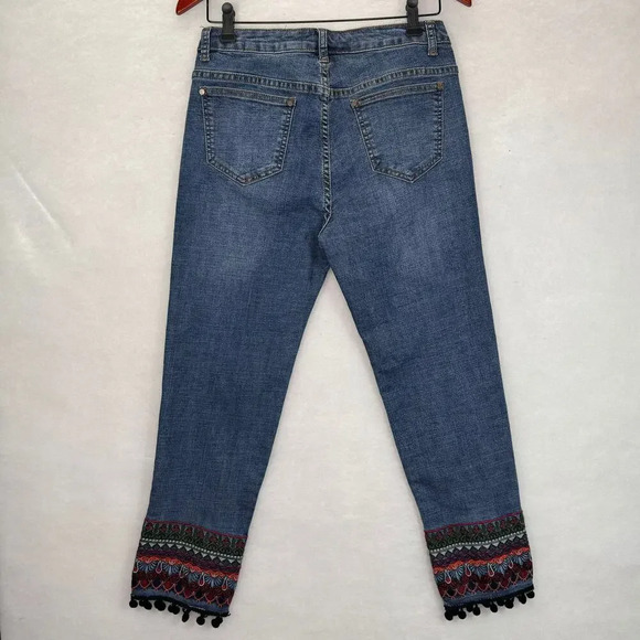 V Cristina Boho Straight Leg Jeans Capri Embroidery Artsy Tribal Pants Size 4 - Picture 2 of 8